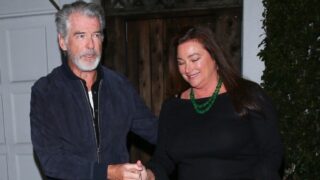 Pierce Brosnan s manželkou