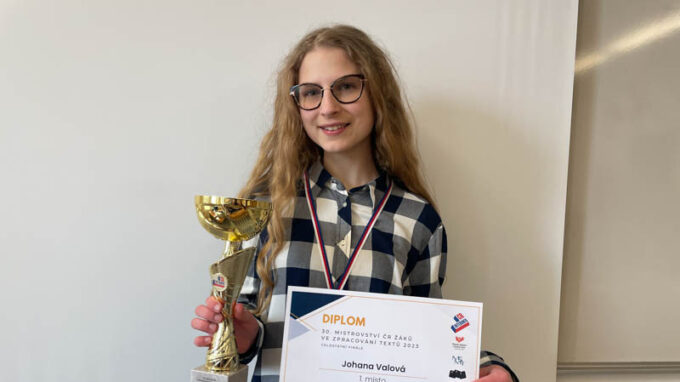 Mistryní republiky v psaní na klávesnici se stala Johana Valová