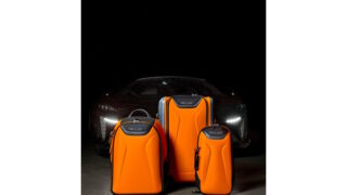 Tumi a McLaren společně oslavují šest dekád McLarenu představením kolekce k 60. výročí s Landem Norrisem