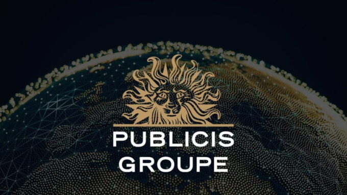 Češi stále šetří, budoucnost už ale vidí mírně optimisticky