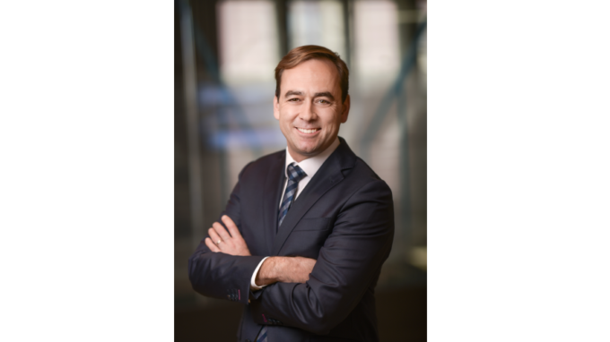 Postavit budovu už nestačí, developeři sázejí na obnovitelné zdroje energie, e-mobilitu a robotiku