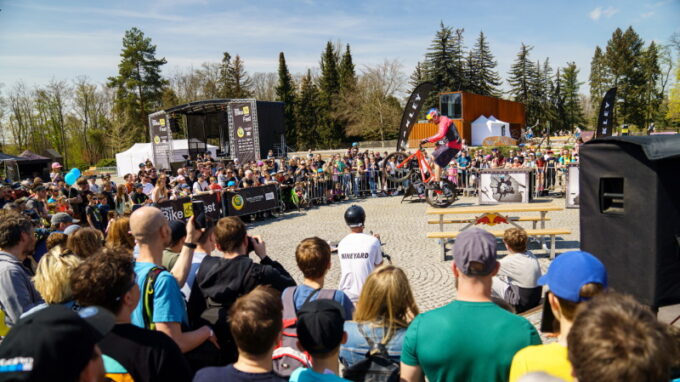 První ročník Prague Bike Fest proběhl v sobotu na Výstavišti s velkým úspěchem. Na akci zavítalo přes tři tisíce návštěvníků a pořadatelé již ohlásili další termín i rozšíření festivalu na dva dny