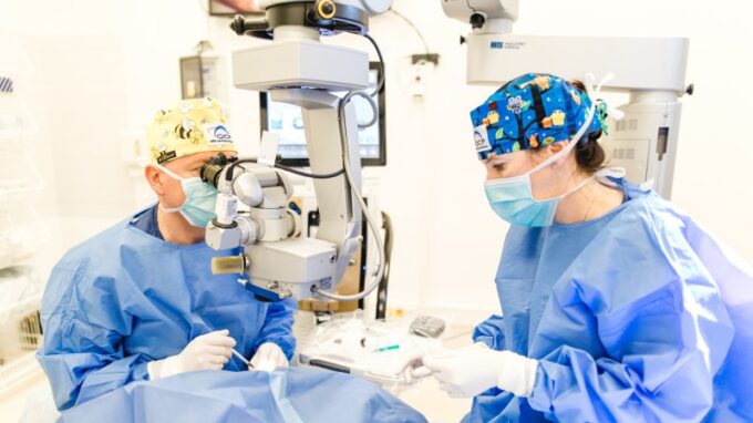 Na oko a stav sítnice má vliv genetika, stres i životní styl