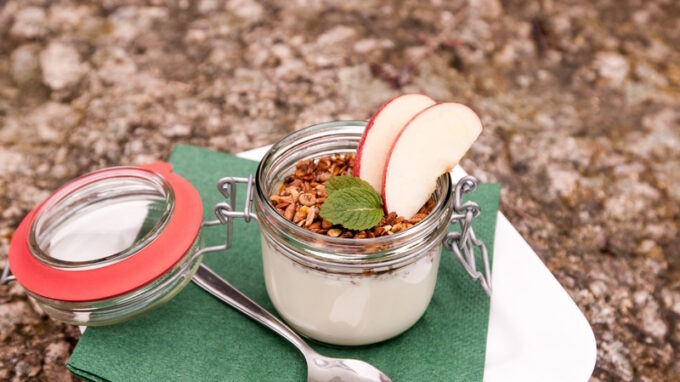 Rostlinné stravě přichází na chuť stále více Čechů, přesto si většina dopřeje maso téměř každý den