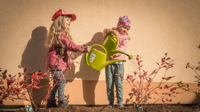 Květen je měsícem školních zahrad. Letošní se věnuje vodě