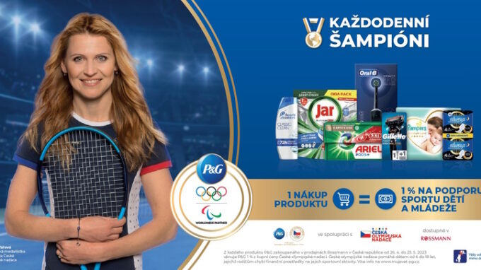 Tenistka Lucie Šafářová podporuje malé šampiony ve sportování a společnost Procter & Gamble s ní