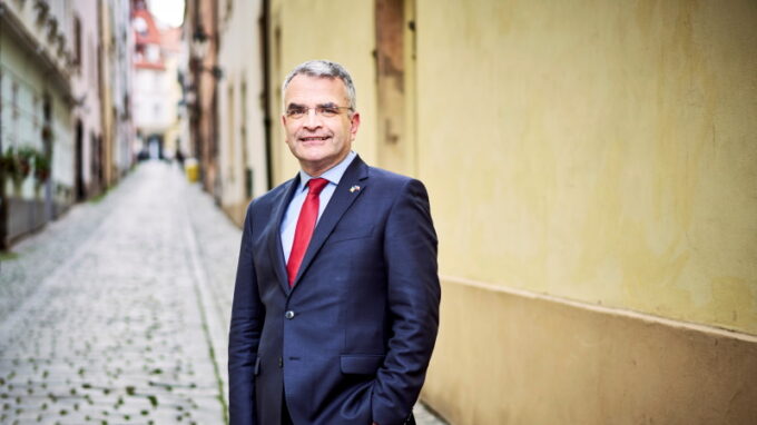 Lidé a firmy musí mít k digitálním technologiím důvěru. Je úkolem státu, aby jim ji dal