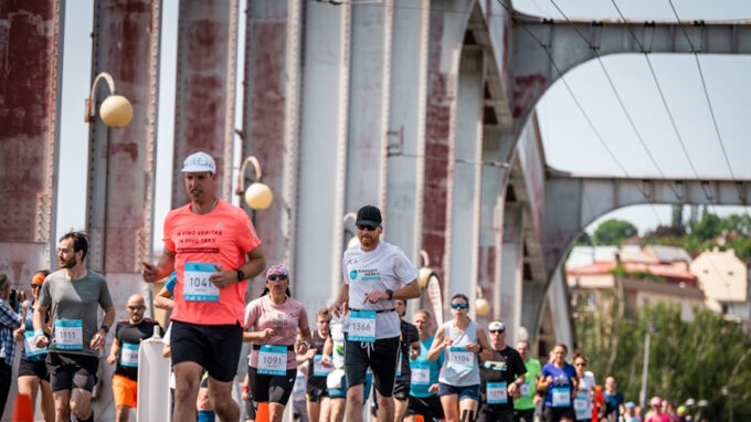 V Ústí nad Labem byla radost běžet. S ČEZ RunTour tu pod modrým nebem závodilo přes 1500 běžců!