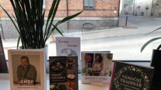 Ocenění ze světové soutěže Gourmand Cookbook Awards si přivezly tři české knihy