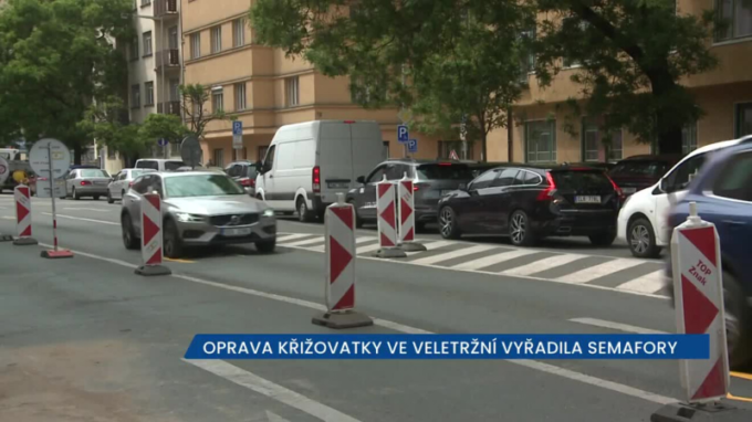 Oprava křižovatky ve Veletržní v Praze 7 vyřadila semafory, práce potrvají do 22. června