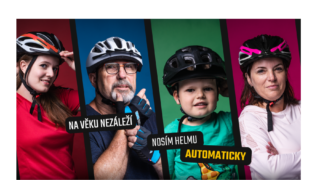 Den s přilbou - Automaticky