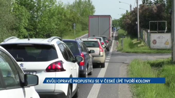 Kolonám na příjezdu do České Lípy bude brzy konec
