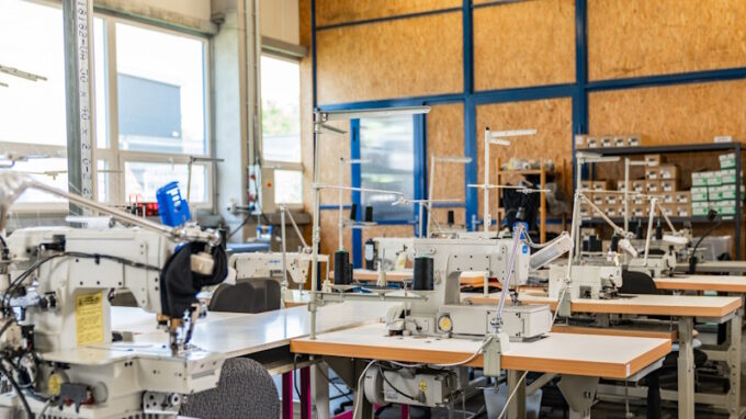 Oblečení vrací druhý život. NIL Textile podporuje ve finále E.ON Energy Globe i herečka Iva Pazderková