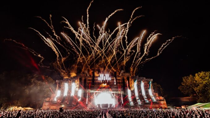 Festival Beats for Love je v polovině. Na fanoušky se usmálo počasí i hvězdný Kanaďan Deadmau5