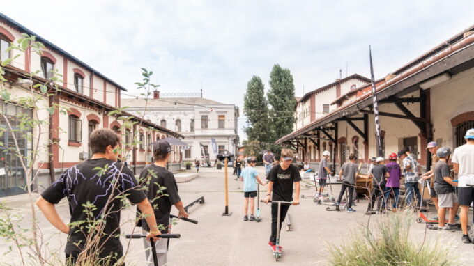 Back to School v Holešovické tržnici rodičům usnadní začátek školního roku, děti pobaví, roztančí i motivuje ke škole hrou