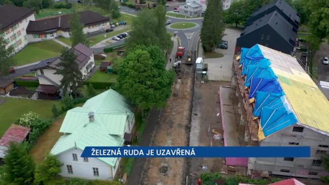 Železná Ruda je uzavřená, objížďka pro nákladní vozy může být až desítky kilometrů dlouhá