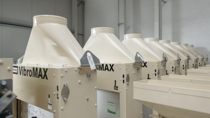 Agroexportéři častěji pojišťují u EGAP export na východ. Do Kazachstánu míří čističky obilí JK Machinery