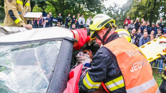 Mistrovství ČR ve vyprošťování u dopravních nehod tuto sobotu 2. září v Liberci