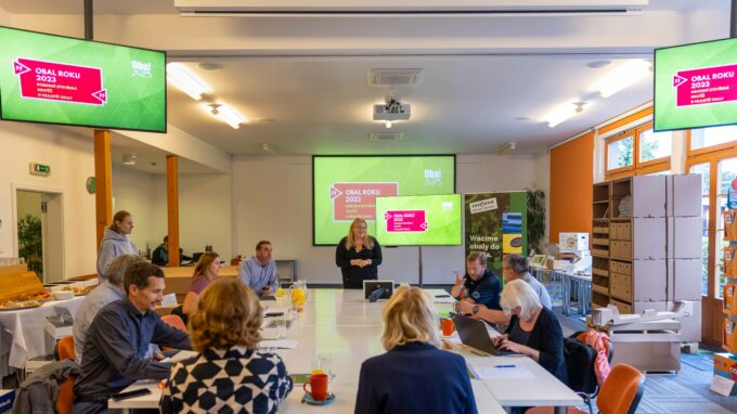 Obal roku 2023 má 34 exponátů postupujících do finále