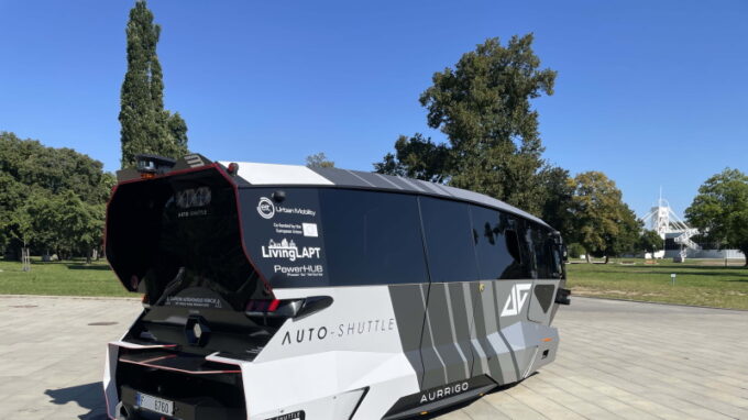 Jízdy autonomním autobusem pro veřejnost