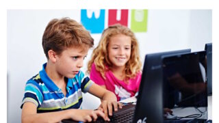 77 % rodičů vnímá umělou inteligenci jako prospěšnou, zjistil výzkum společnosti Logiscool