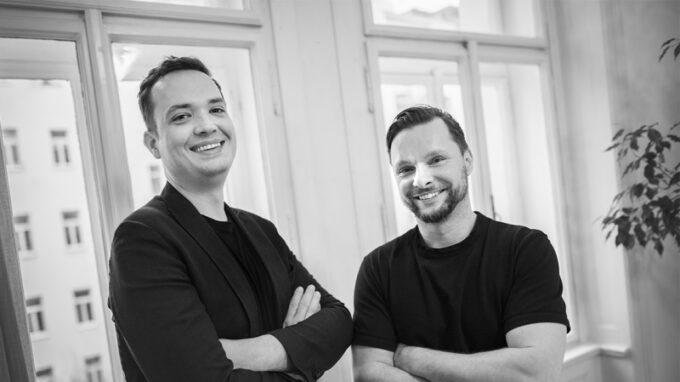 Kvalitní ajťáci už nejsou. Dvě české firmy vědí, co s tím