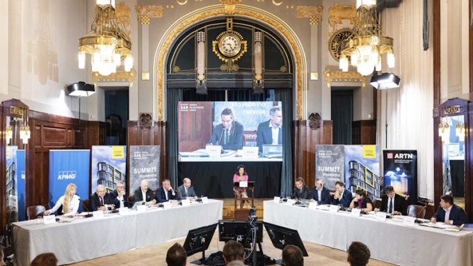 Živě: Bytová situace, hypotéky či stavební zákon na Summitu stavebního rozvoje