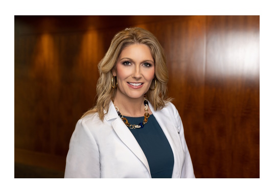 Společnost Mary Kay Inc. prezentuje nové závěry ohledně směsi antioxidantů, která může redukovat viditelné účinky znečištění a stárnutí na pleť