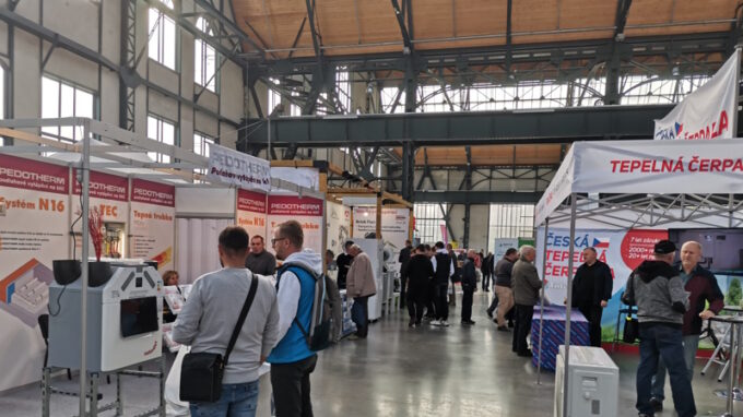 Tisková zpráva k Veletrhu úspor – Stavba, teplo, energie Ostrava. Veletrh úspor poradí, jak úsporně topit a moderně stavět