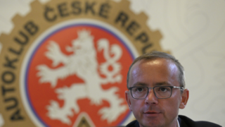 Živě: Jak zlepšit vztah cyklistů a motoristů v ČR