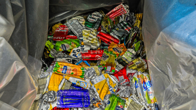 Živě: Povinné zálohy PET lahví se lidem nelíbí