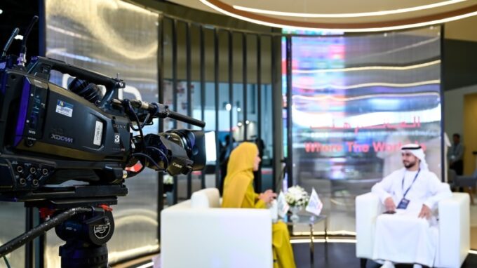 Druhý den kongresu Global Media Congress se věnuje vzdělávání a médiím a přináší vizionářské dialogy a ukázky nových technologií.