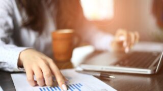 Nová směrnice EU o spotřebitelském úvěru začne platit v roce 2026