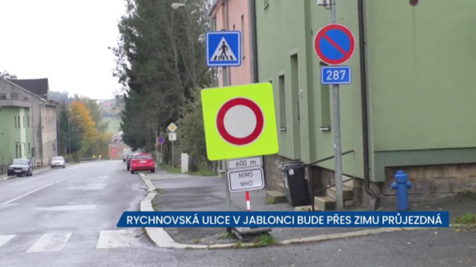 V Jablonci nad Nisou na zimu zprůjezdní Rychnovskou ulici