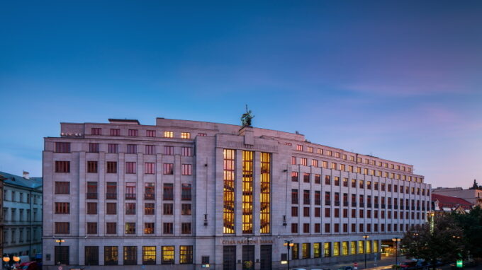 Investice versus stabilita: Klíčové rozhodnutí pro ČNB