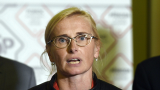 Živě: Komunisté představí koalici Stačilo!