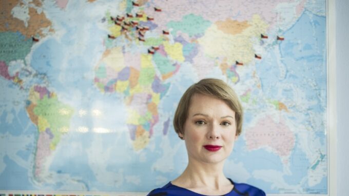 Ministr Lipavský uvedl do funkce novou generální ředitelku Českých center