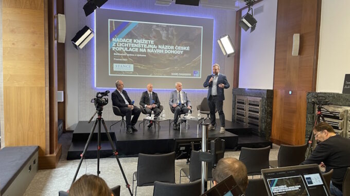 Výzkum: Češi jsou pro dohodu s Lichtenštejny