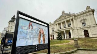 Před Mahenovým divadlem září (nejen) plazma v hlavní roli