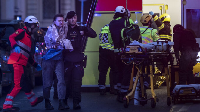 Střelba na Filozofické fakultě Karlovy univerzity na Palachově náměstí.