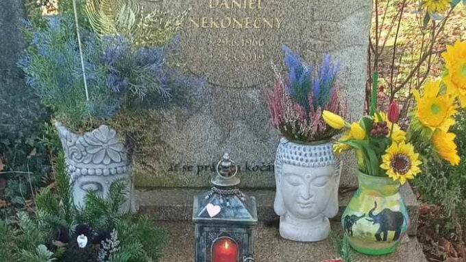 Hrob Daniela Nekonečného