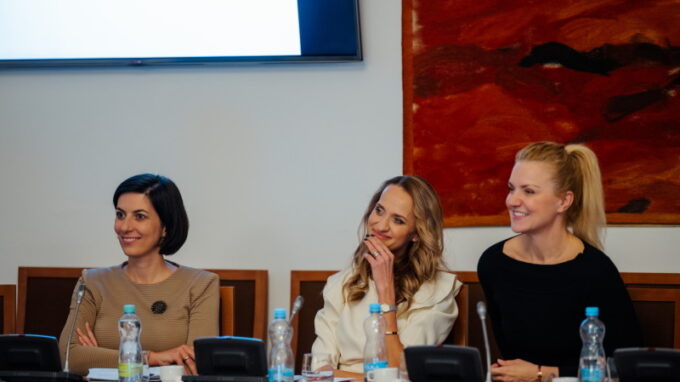 Konference iniciativy Czech Women in Sport v Poslanecké sněmovně otevírá diskusi k přehlíženým tématům rovných příležitostí ve sportu