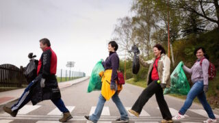 Na Den zeber odpadek ze Země seber