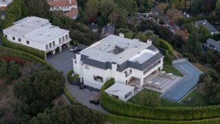 Sídlo JLo a Bena Afflecka je na prodej.