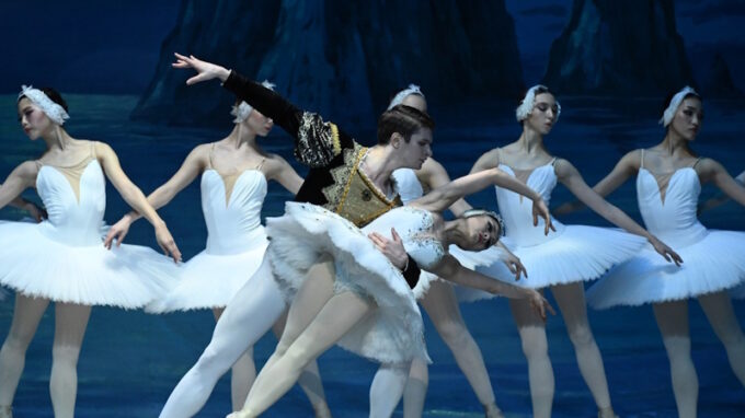 KYIV GRAND BALLET a primabalerína z New York City Ballet uvedou ve městech České republiky balet 