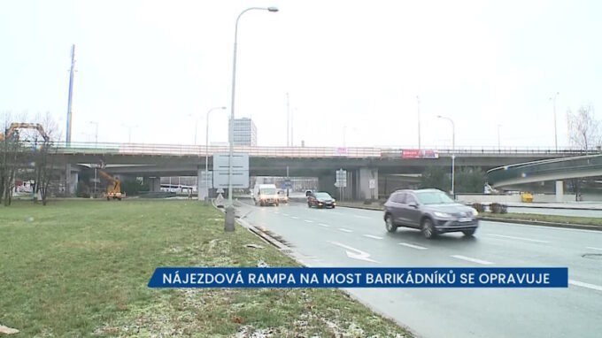Nájezdová rampa na Most Barikádníků v Praze 7 se opravuje, ve špičkách počítejte se zdržením