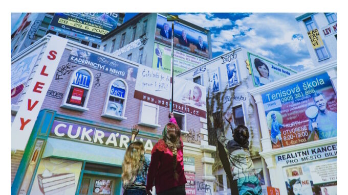 Lovci znaků přibližují interaktivní formou písmo i komunikaci od jejich prvopočátku. Vezměte děti a pojďte jim ukázat, co je telegraf či světlotisk nebo si pokecat s robotem Blablátorem