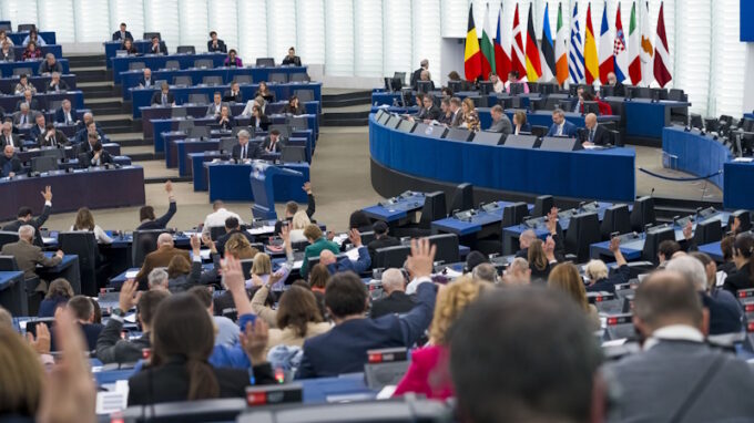 Ve vedení EP stojí 20 lidí