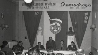 Výroční členská schůze ZO KSČ nár. podniku Chemodroga - Ilustrační snímek