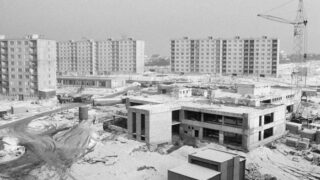 Praha, sídliště Lhotka - stavba panelových domů - Ilustrační snímek